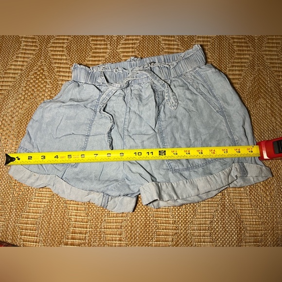 Aerie Women's Paperbag Chambray Light Blue Camp Shorts,Size XS,High Waist - Picture 5 of 8